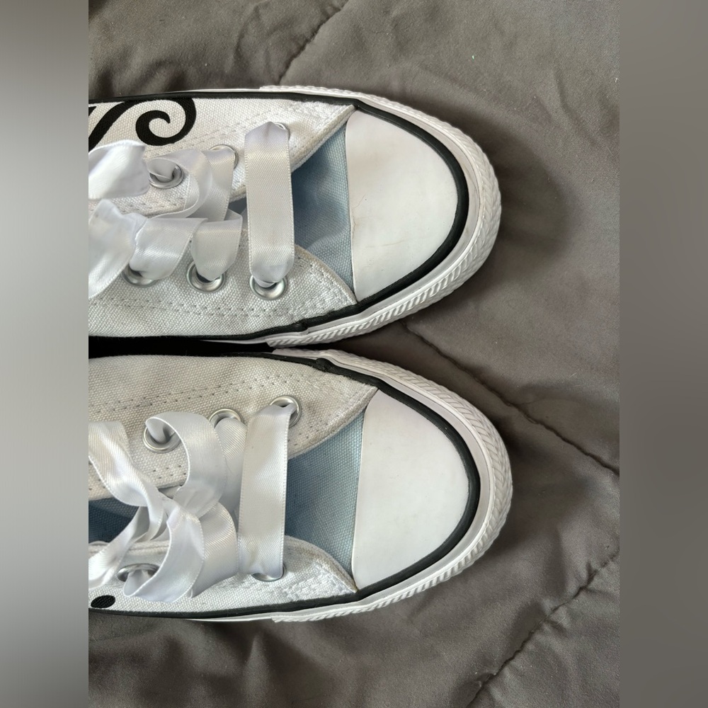 Converse “MRS” sneakers - Picture 7 of 7